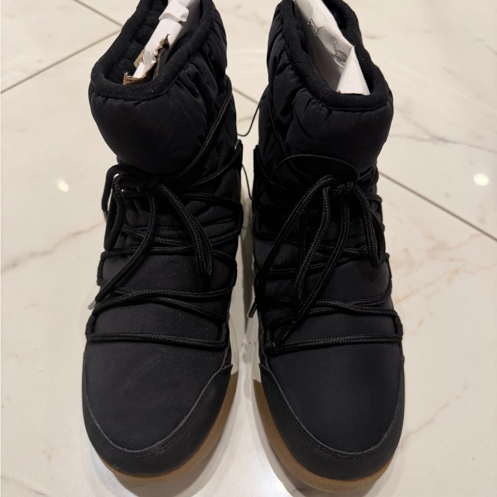 All in Motion Black Winter Boots